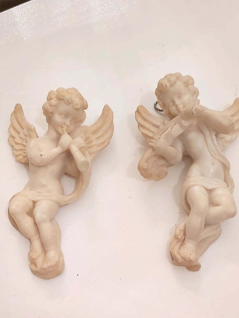 Vintage Pair Italian Angel Cherubs Cream
